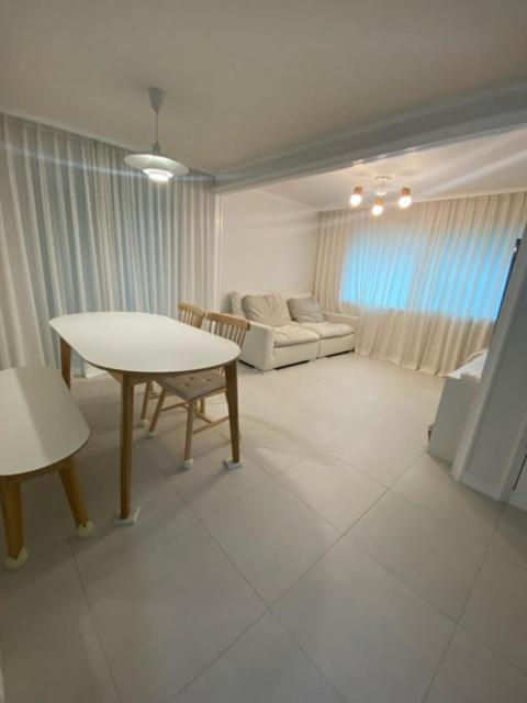 K-17 White Linen House * Seul
