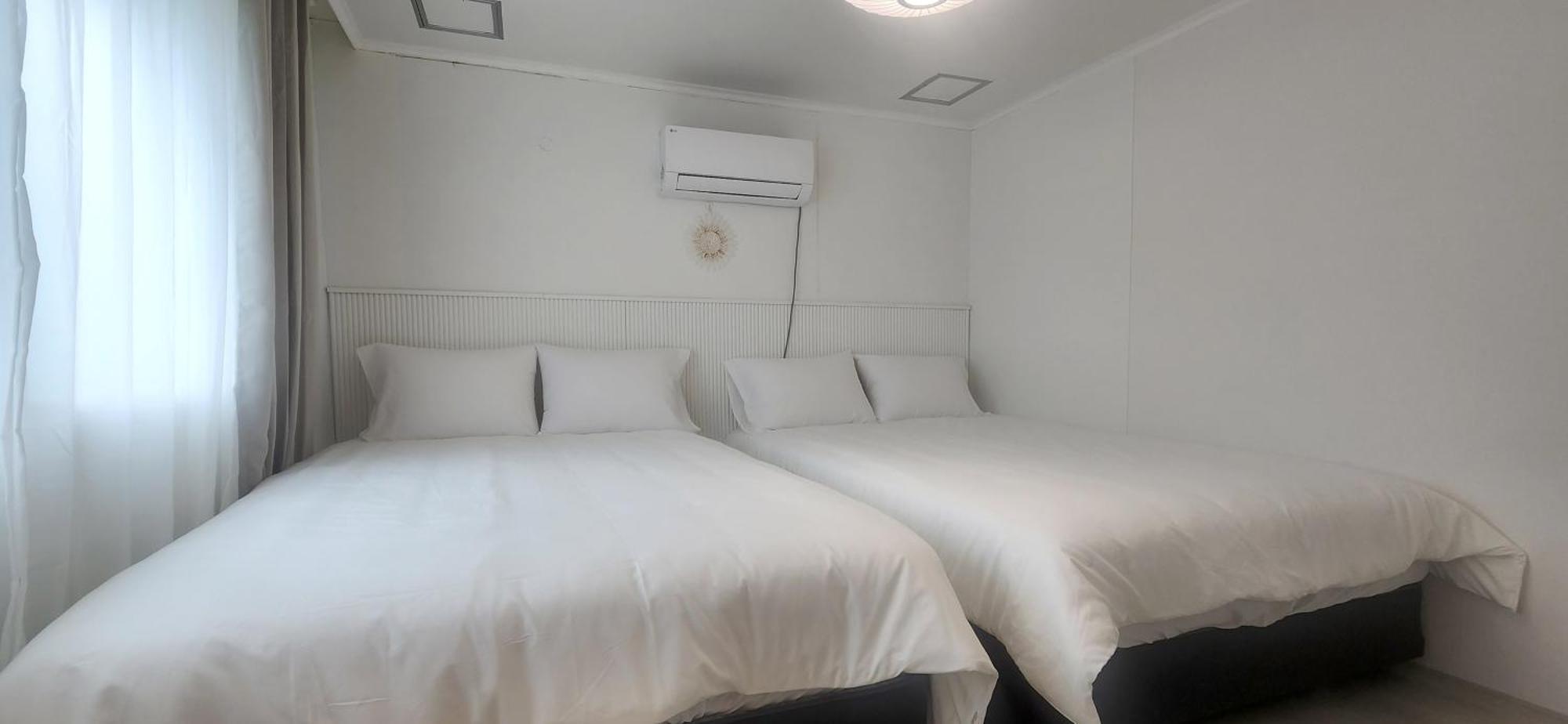 K-17 White Linen House * Seoul