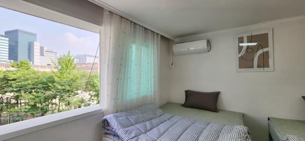 Apartment K-17 White Linen House *